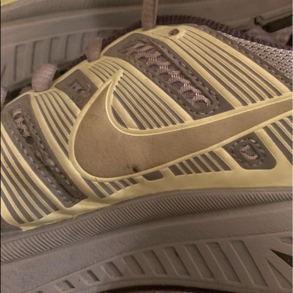 Nike sneakers - Picture 6 of 7